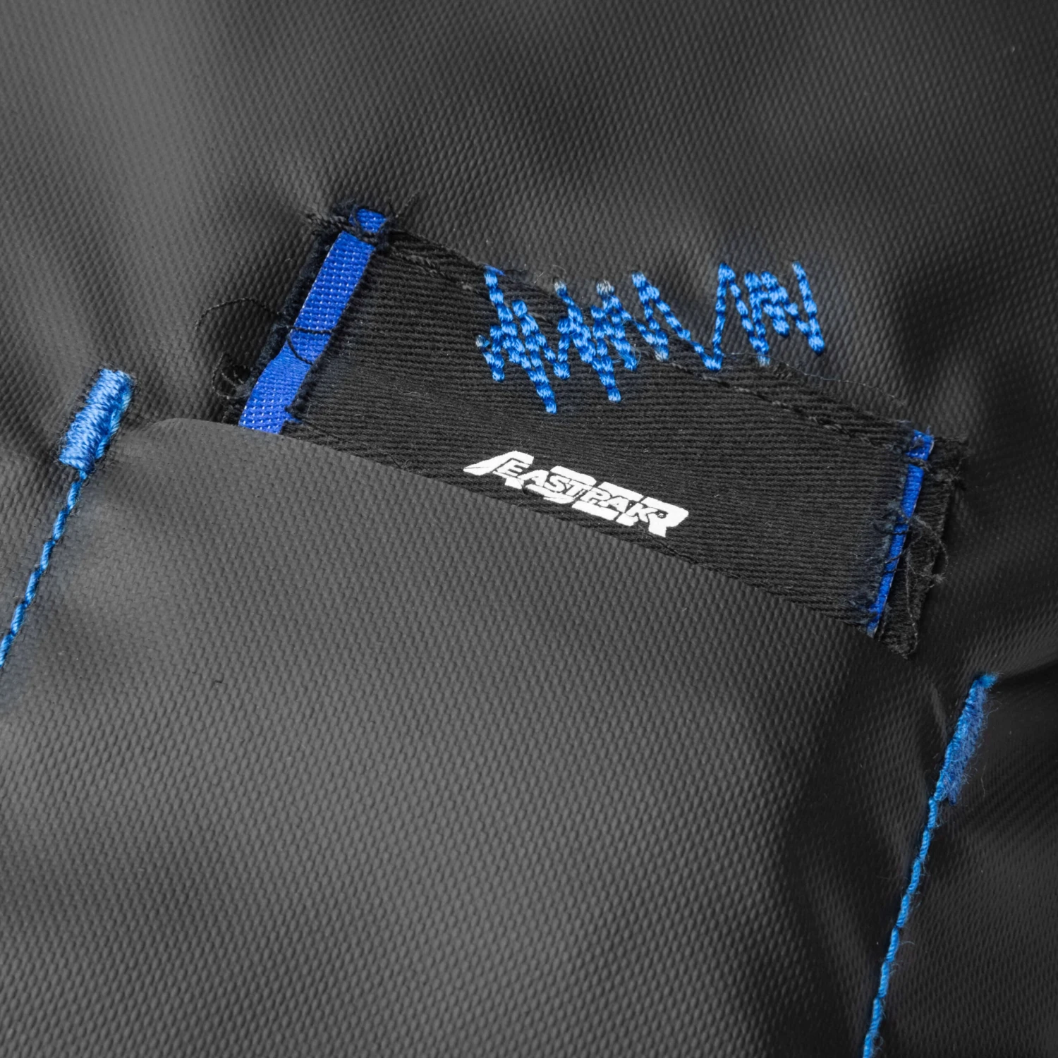 Ader Error X Eastpak Up-Down Sling - Black 3 Ader Error X Eastpak Up-Down Sling - Black - Image 3