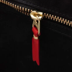 Comme Des Garcons SA9001HL Huge Logo Tote Bag - Red -Urban Fashion Sales Comme des Garcons SA9001HL Huge Logo Tote Bag Red SA9001HL RED 06 26 22 Feature DUKE 4