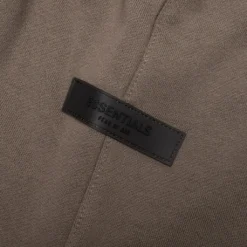 Essential Short - Wood -Urban Fashion Sales Fear Of God Essentials Essential Short Wood 160SU222004F 12 19 22 S NF Feature 13