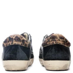 Golden Goose Women's Super-Star Sneakers - Black/Gold 7 Golden Goose Women's Super-Star Sneakers - Black/Gold -Urban Fashion Sales Golden Goose Women s Superstar Black Gold GWF00104.F001875.90272 08 28 2021 01 4