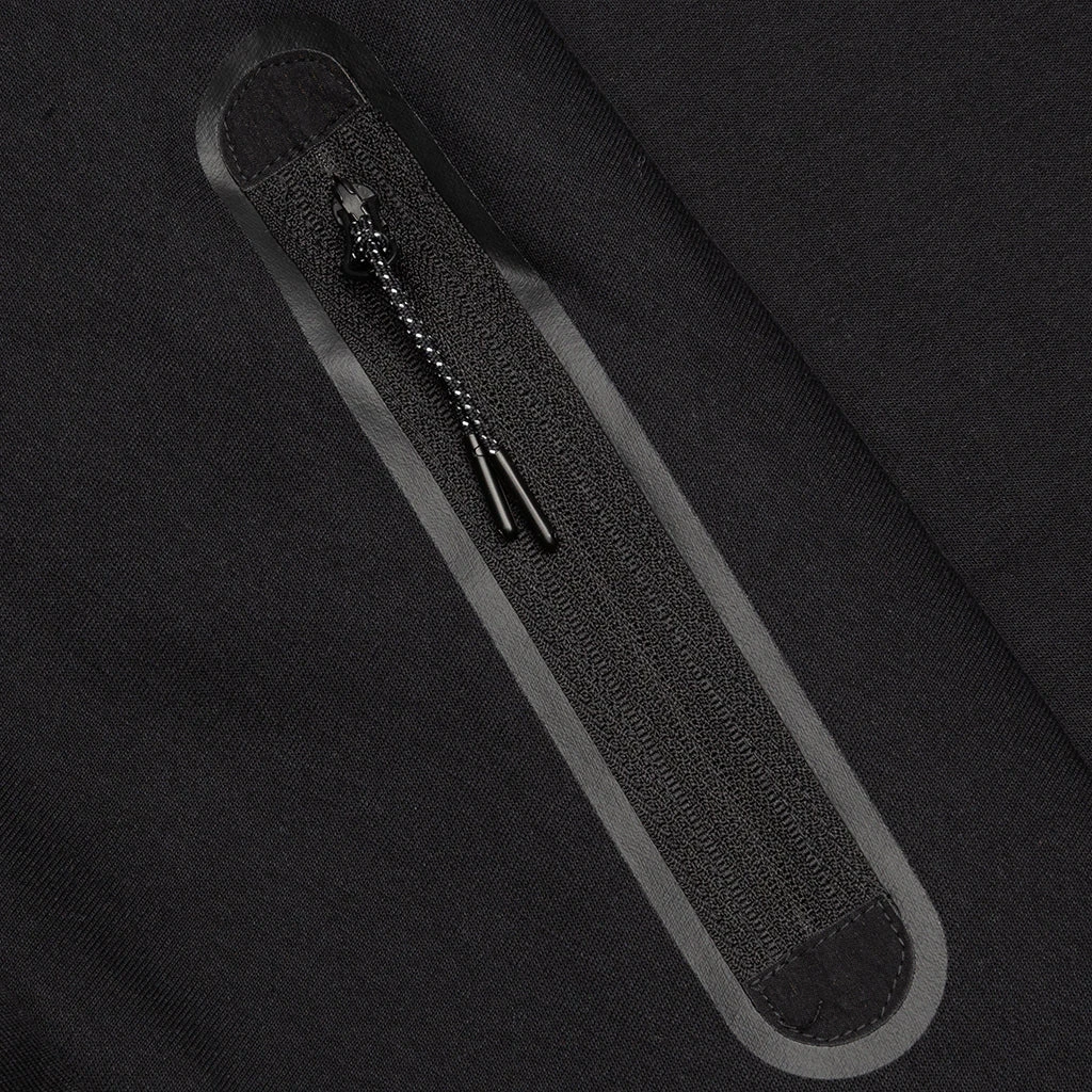 Nike Sportswear Tech Fleece Crew - Black 4 Nike Sportswear Tech Fleece Crew - Black - Image 4