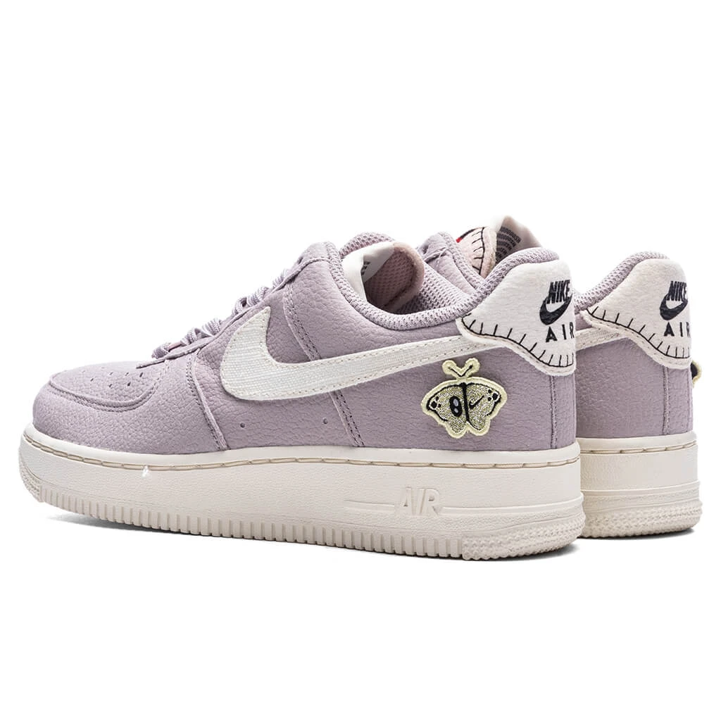 Nike Women's Air Force 1 '07 SE - Amethyst Ash/Pale Ivory/Pink Oxford 3 Nike Women's Air Force 1 '07 SE - Amethyst Ash/Pale Ivory/Pink Oxford - Image 3