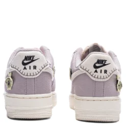 Nike Women's Air Force 1 '07 SE - Amethyst Ash/Pale Ivory/Pink Oxford 7 Nike Women's Air Force 1 '07 SE - Amethyst Ash/Pale Ivory/Pink Oxford -Urban Fashion Sales Nike Women s Air Force 1 07 SE Amethyst Ash Pale Ivory Pink Oxford DJ6378 500 12 03 22 Feature JM 6