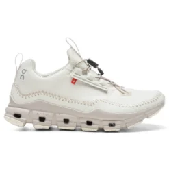 On Women's Cloudaway - Ivory/Pearl
