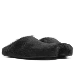 Marni Fussbett Sabot - Black 6 Marni Fussbett Sabot - Black -Urban Fashion Sales Sabot Black SBMR000600 P4122 00N99 08 27 23 Feature KN 4