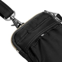 Sacai Mobile Pouch - Black -Urban Fashion Sales Sacai Mobile Pouch Black 21 0186S 001 02 11 2021 01 3