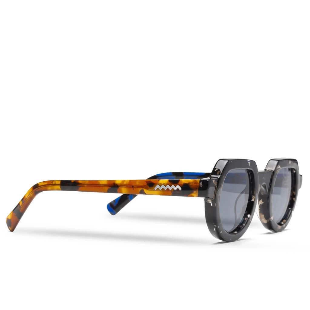 Tani Sunglasses - Tri-Tortoise/Black 3 Tani Sunglasses - Tri-Tortoise/Black - Image 3